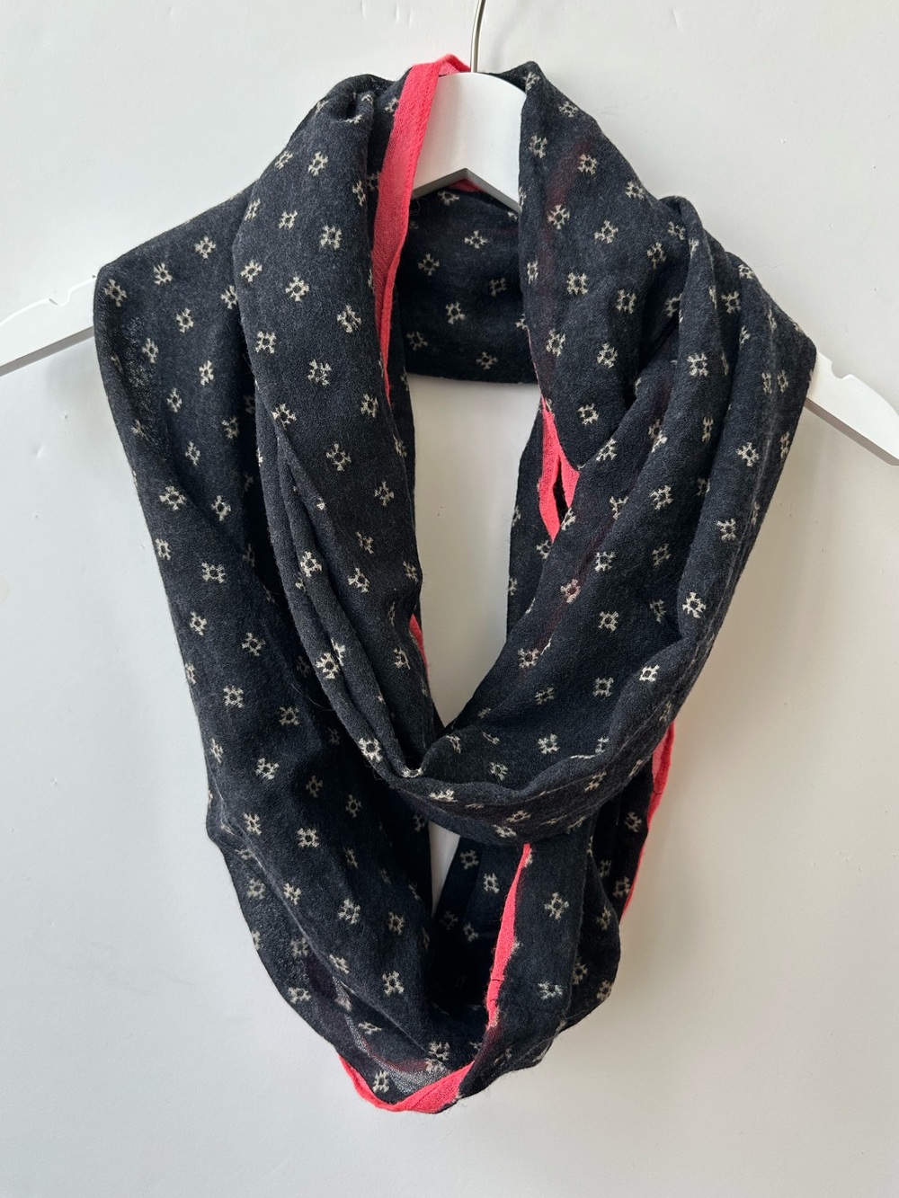 MADEWELL - Dark Indigo Navy & White Geo Print w/ Pink Trim Circle Infinity Scarf
